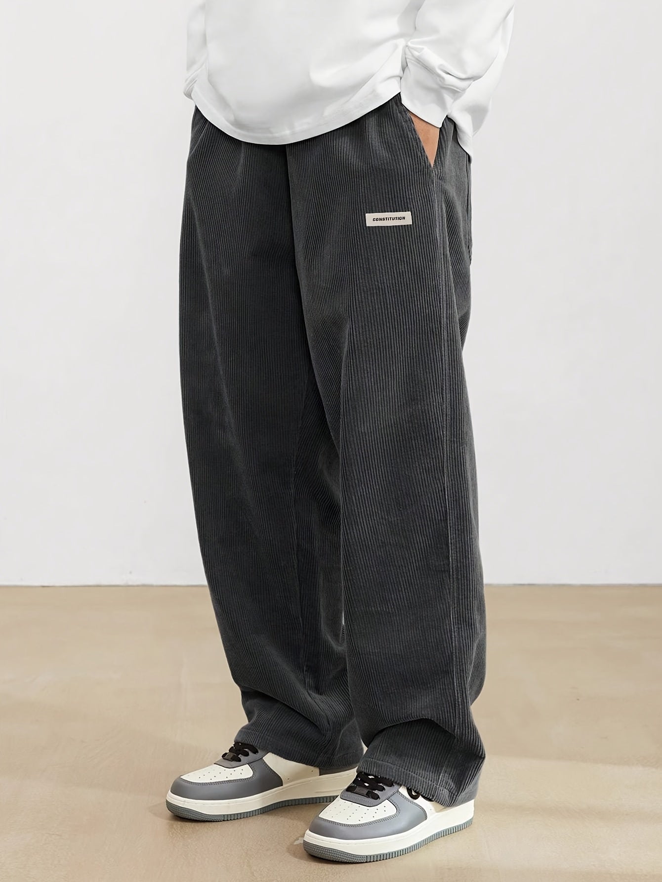 Finn – Stylish Men's Cord Trousers with Practical Pockets
