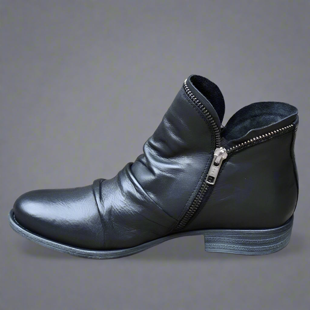 Sighild | Exquisite Leather Boots with Zip